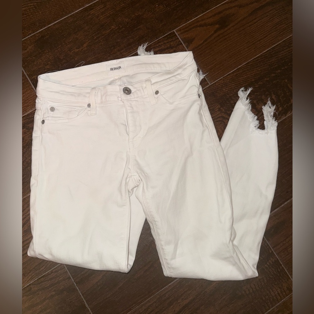 Hudson Jeans White Cropped Ankle Denim with Raw Fray Hem